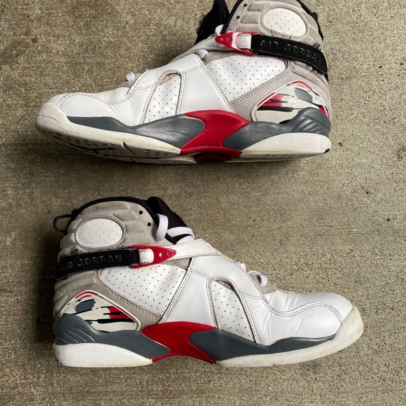 Jordan 8 Bugs Bunny 2013 (size 10) - Picture 5 of 11